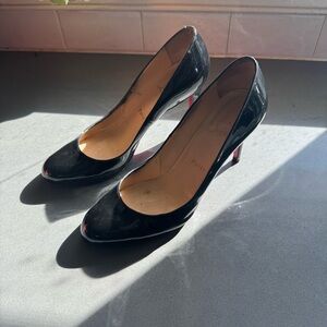 Authentic Christian Louboutin Black Patent Leather Women's Sexy Pumps